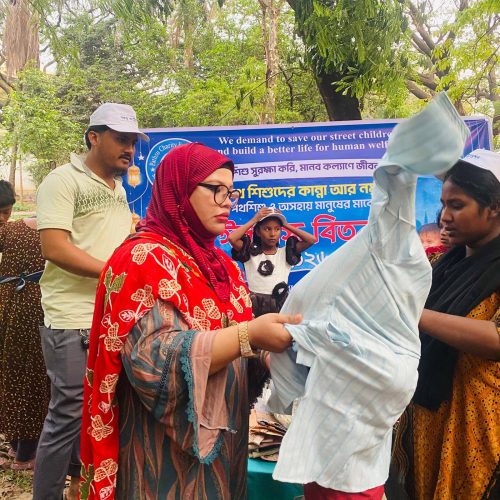 eid-clothing-distribution-street-children-bangladesh.jpg 5